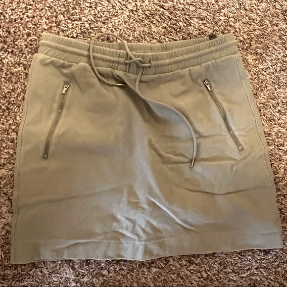 Athletic green skort - Picture 1 of 1